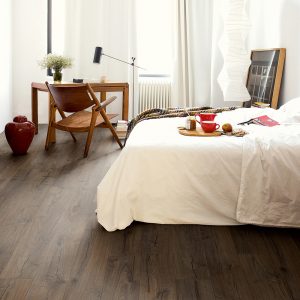 QS HYDRO SEAL Naturboden Impressive 4V wasserfest Eiche Klassik Braun 1380 x 190 x 8mm